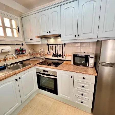 Apartment Cozy 2bd In Cristianos, The Heights
