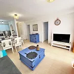 Cozy 2bd In Cristianos, The Heights דירה לוס כריסטיאנוס
