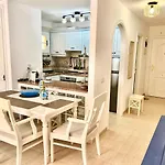 Lägenhet Cozy 2bd In Cristianos, The Heights *