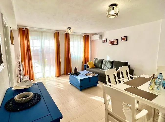 Lägenhet Cozy 2bd In Cristianos, The Heights Los Cristianos (Tenerife)