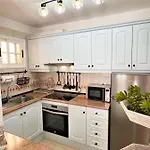 Cozy 2bd In Cristianos, The Heights *