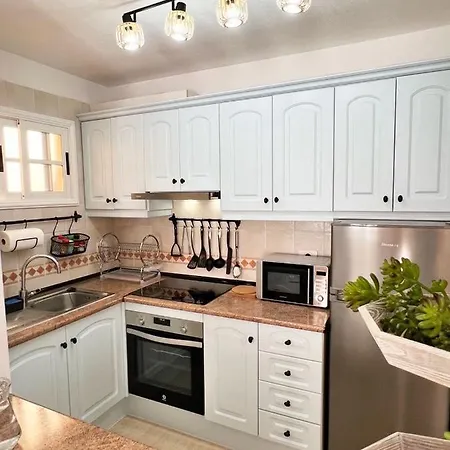 Cozy 2bd In Cristianos, The Heights *