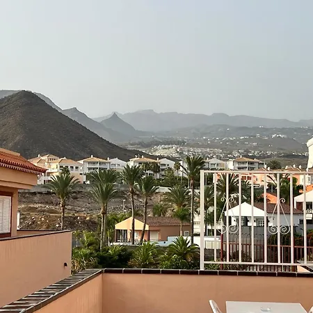 Appartement Cozy 2bd In Cristianos, The Heights Los Cristianos (Tenerife)